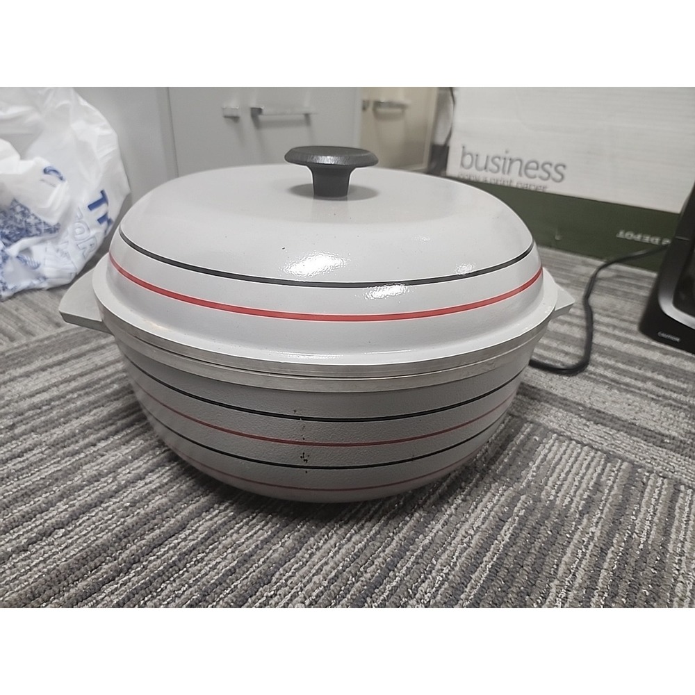 Vintage Regal Ware Cast Aluminum Pot Retro Grey Striped Pot: 4"‎ Deep 10.5" Dia